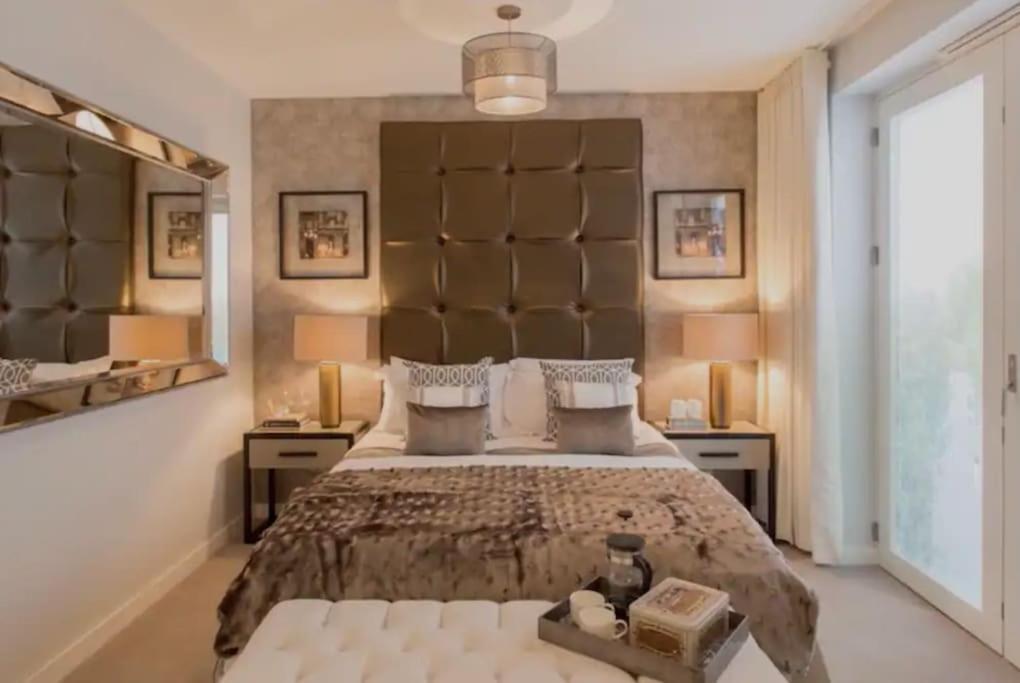 Appartamento Boutique Designer With Balcony-2 Bedroom *